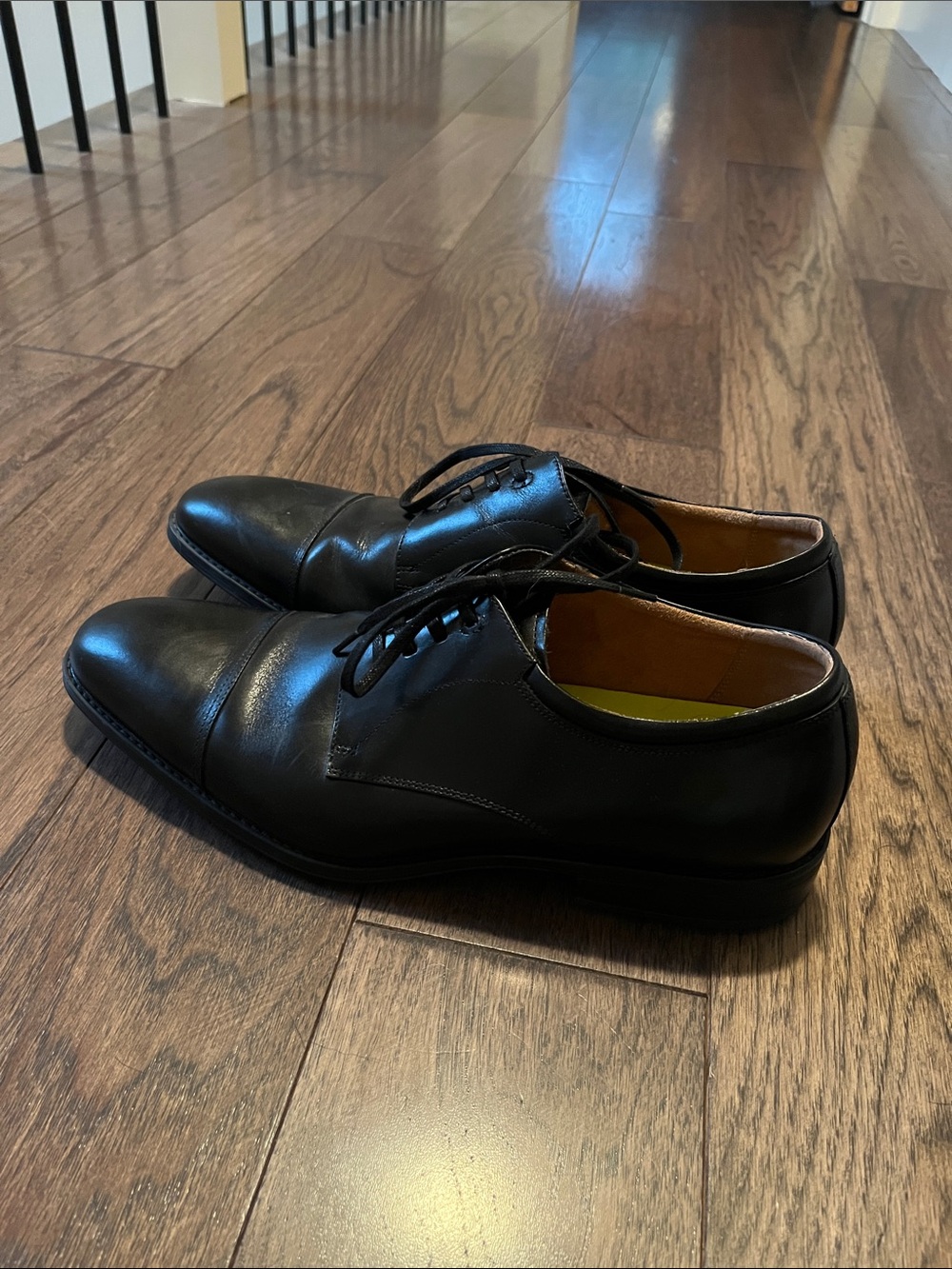 Florsheim Black Leather Cap-Toe Derby Shoes